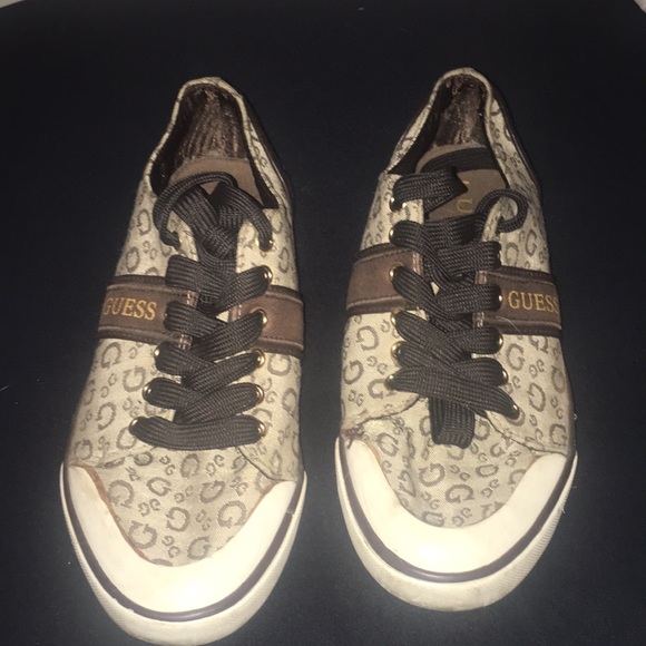 womens guess shoes!! - Picture 1 of 1